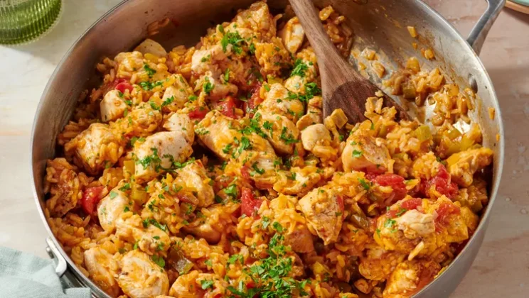 Arroz Con Pollo Recipe — Quick and Easy Homemade Snack