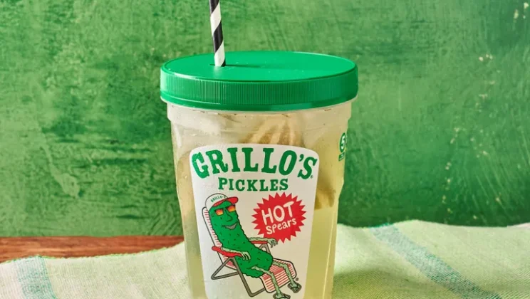 Simple and Delicious Spicy Pickle Jar Margarita Recipe for Beginners