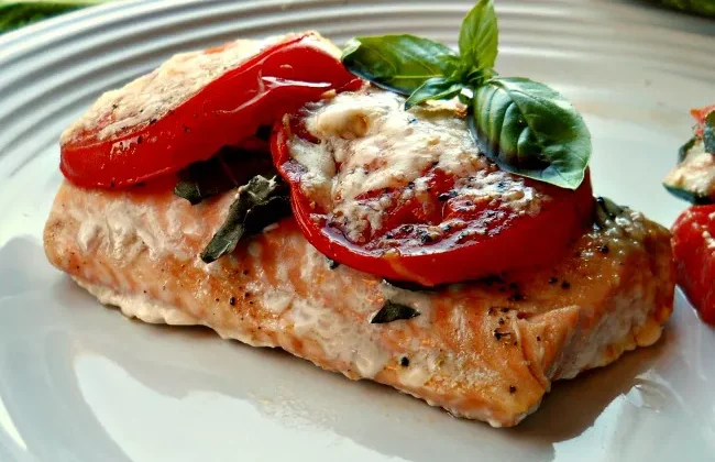 Trending Recipe: How to Make Tomato Basil Salmon Step-by-Step