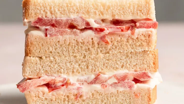 Southern Tomato Sandwich Recipe — Quick and Easy Homemade Snack