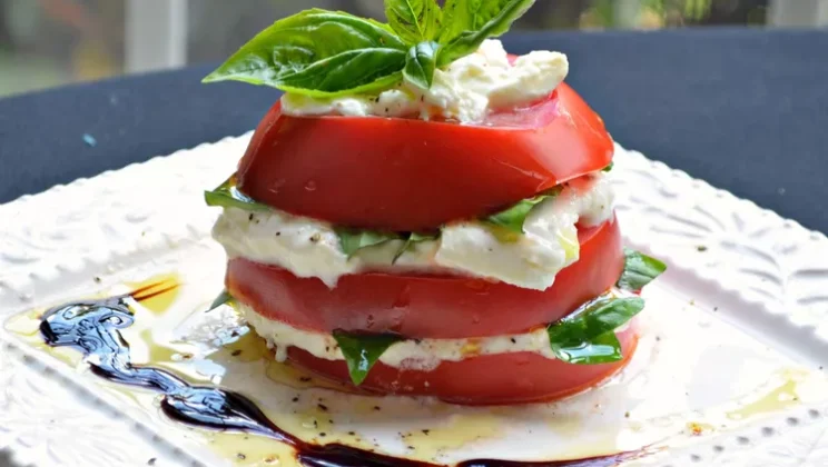 How to Make Delicious Stacked Tomato and Burrata Salad — Quick & Easy!