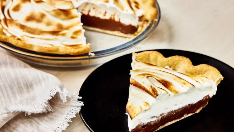 Simple & Affordable Mom’s Chocolate Meringue Pie Recipe